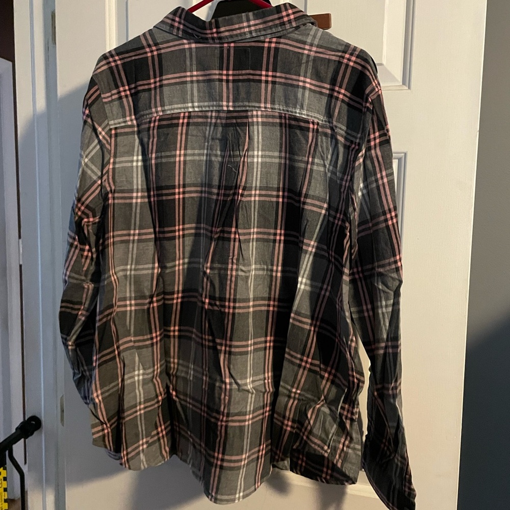 Old Navy plaid top - Picture 4 of 4